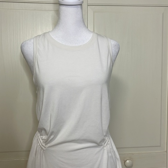Athleta Women’s White Tunic Tank Top Cinched Size Medium Tennis Core - Picture 2 of 7
